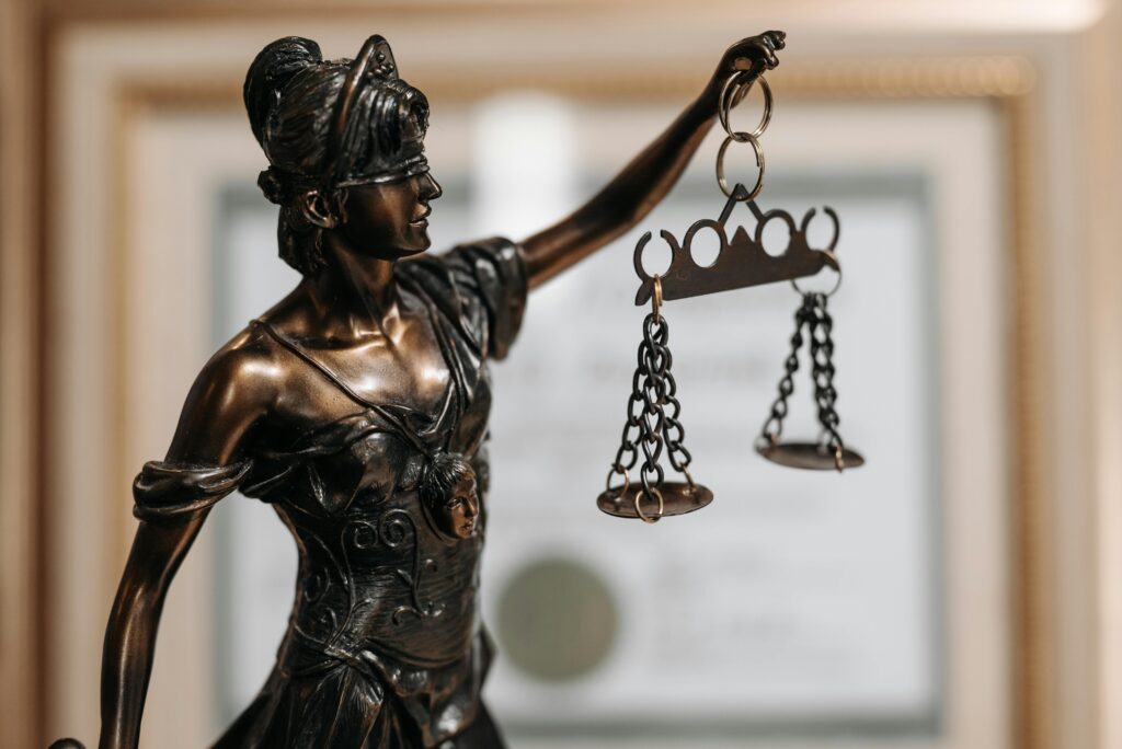 Court FDRs and Private FDRs